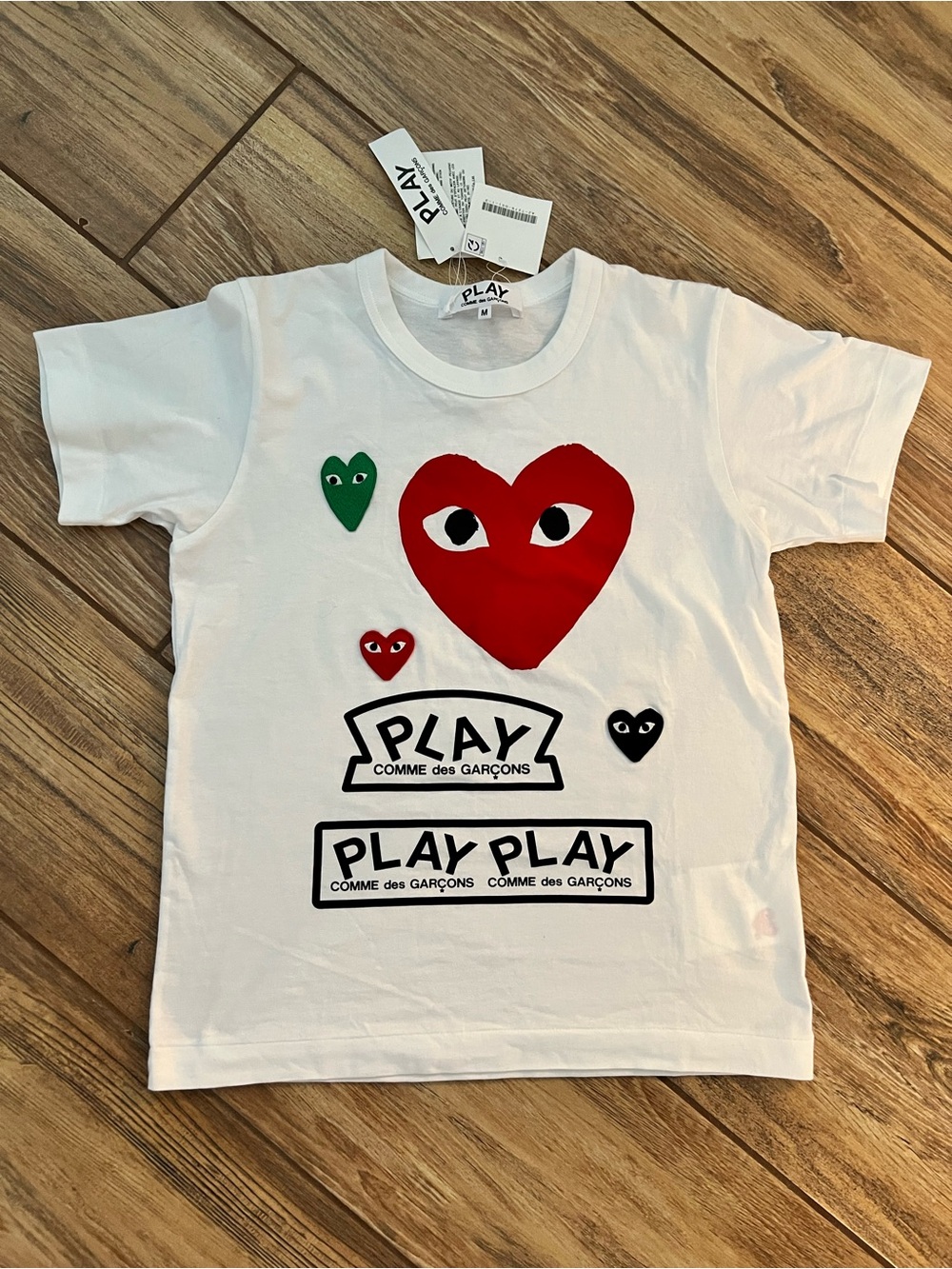 New w/tag COMME des GARΓONS PLAY Multiple Heart Logo T-Shirt womenβs Medium